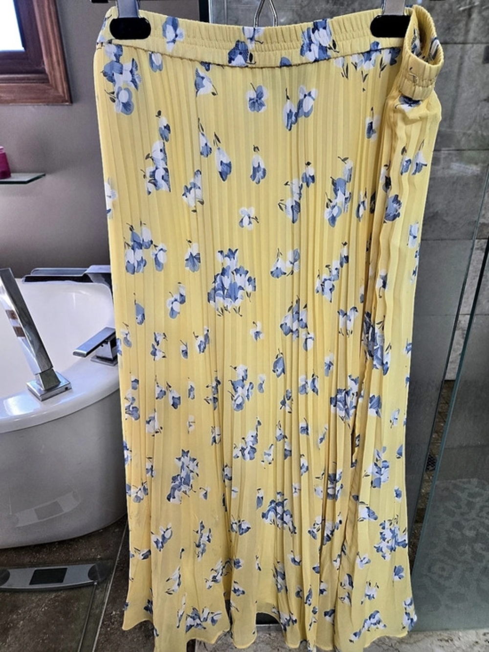 Chaps Floral Pleated Maxi Skirt in Yellow & Blue Size Large(37" Length)